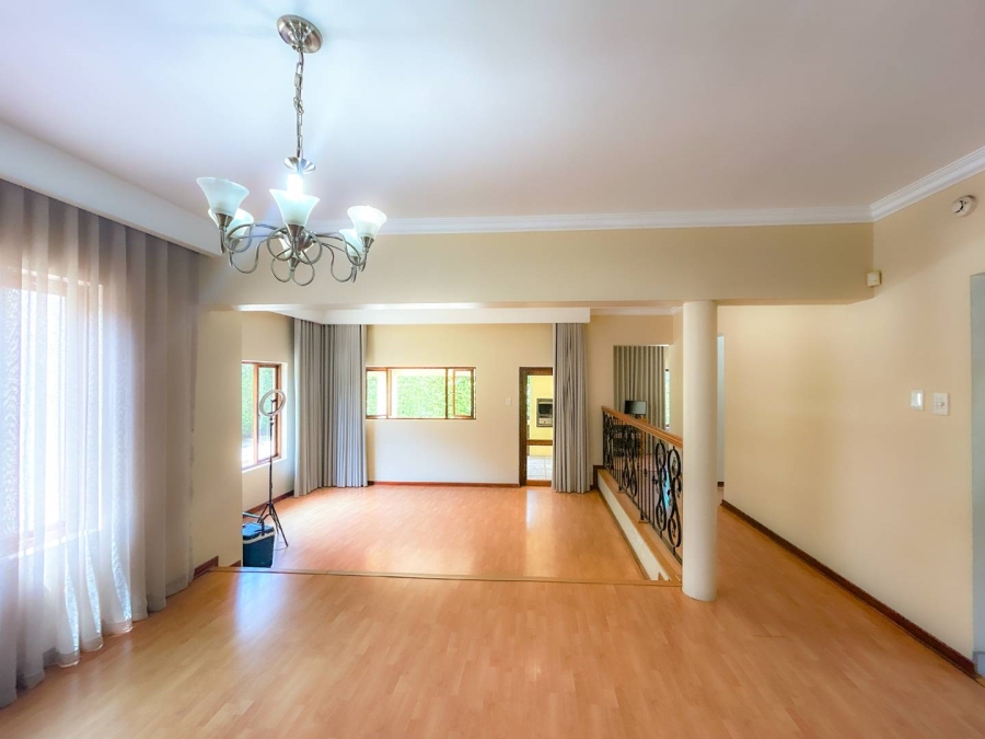 3 Bedroom Property for Sale in Broadacres Gauteng