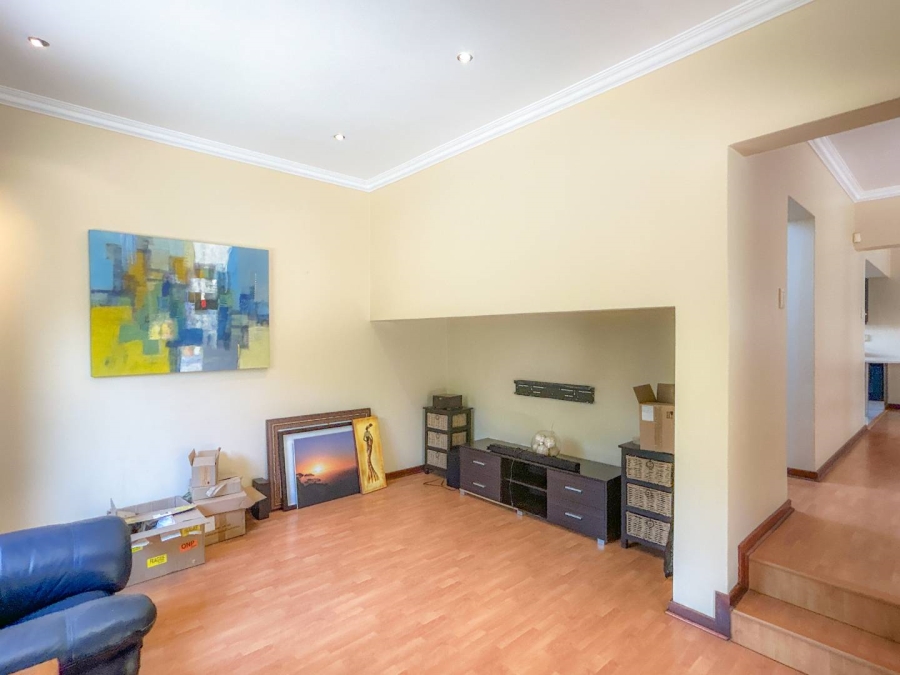 3 Bedroom Property for Sale in Broadacres Gauteng