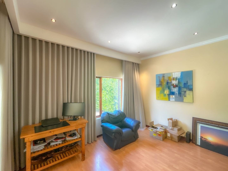 3 Bedroom Property for Sale in Broadacres Gauteng