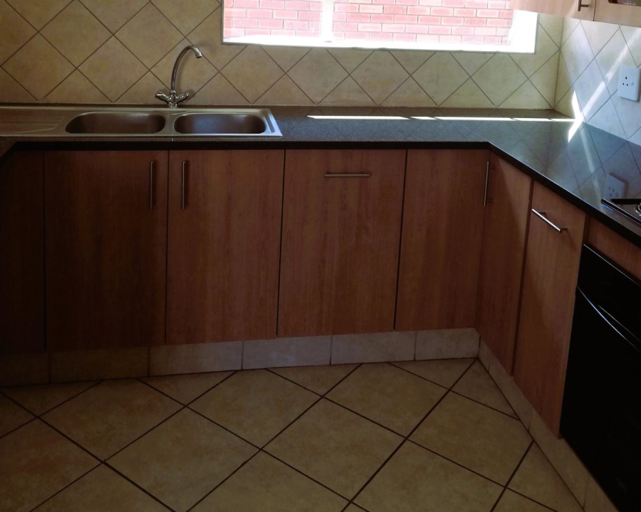 2 Bedroom Property for Sale in Olympus AH Gauteng