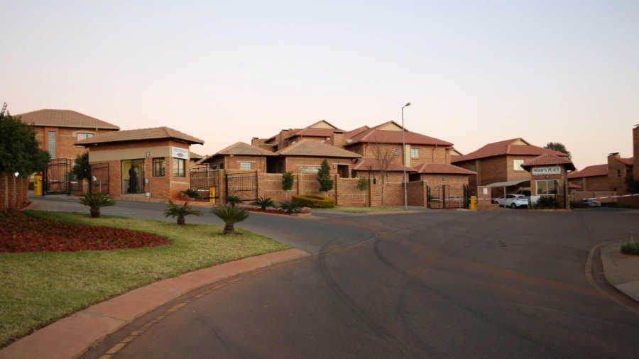 2 Bedroom Property for Sale in Olympus AH Gauteng