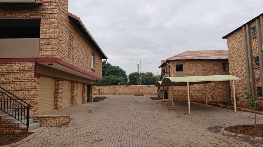 To Let 3 Bedroom Property for Rent in Wierdapark Gauteng