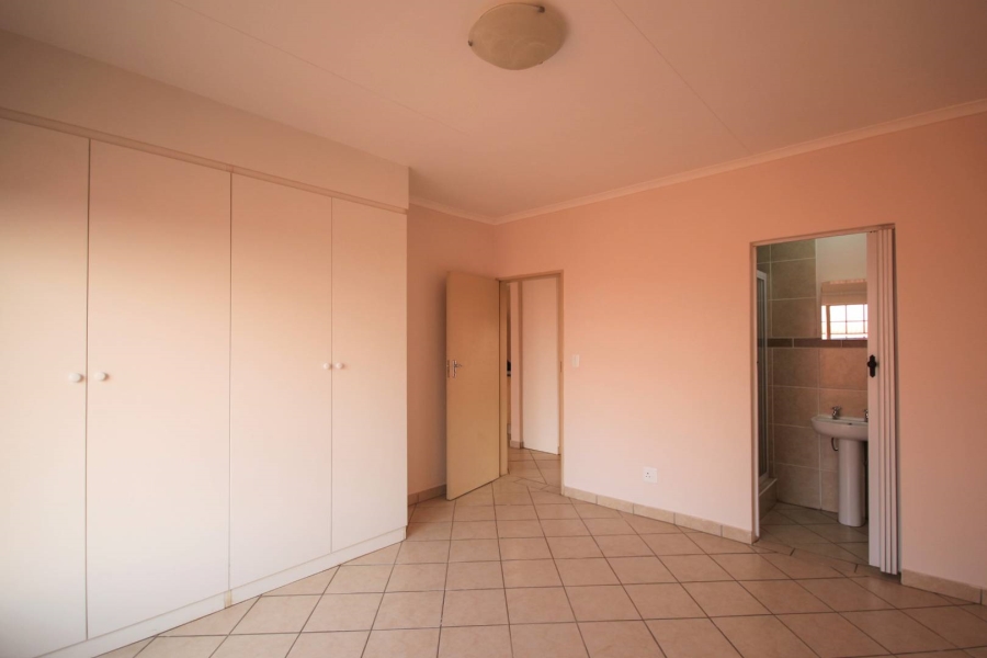 To Let 2 Bedroom Property for Rent in Hazeldean Gauteng