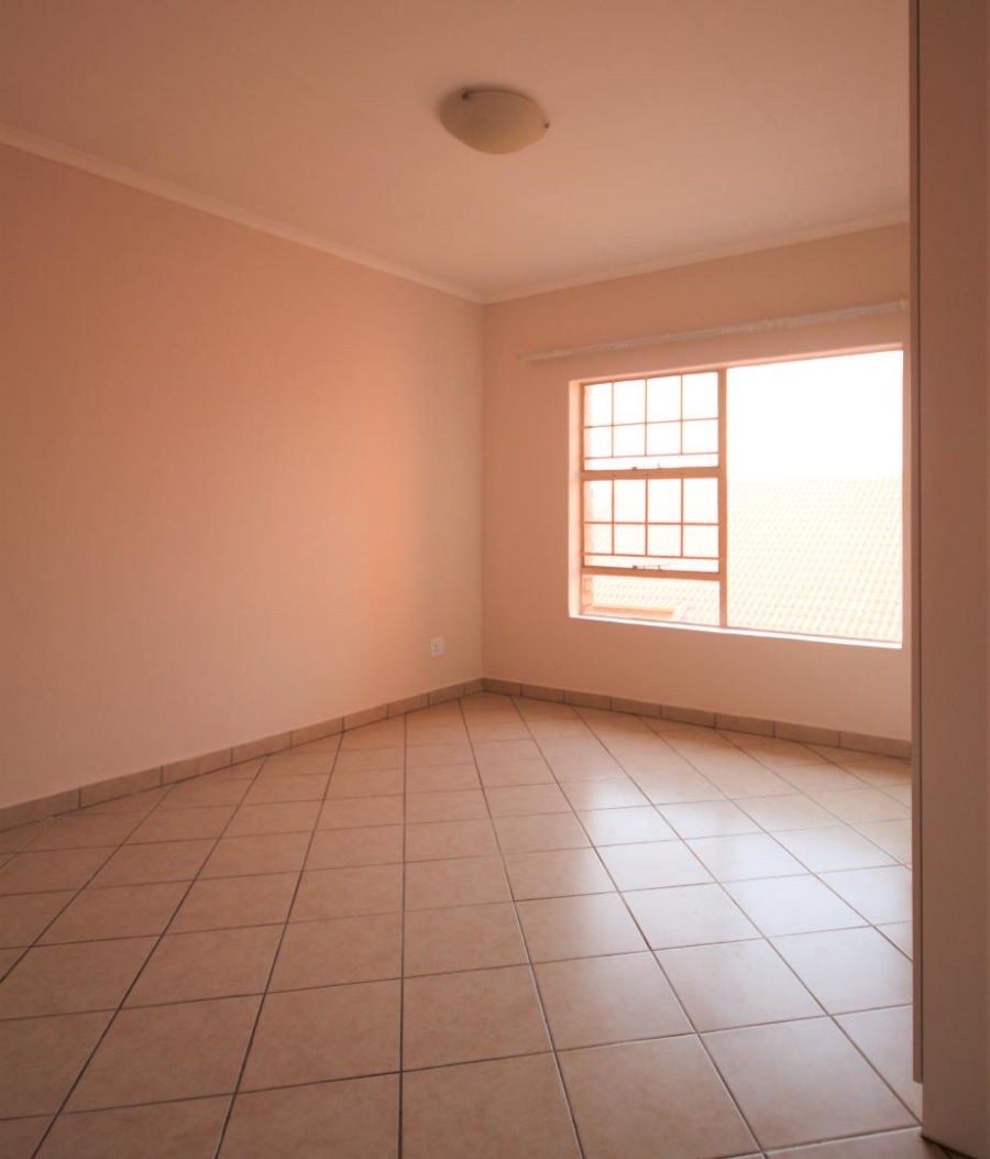 To Let 2 Bedroom Property for Rent in Hazeldean Gauteng