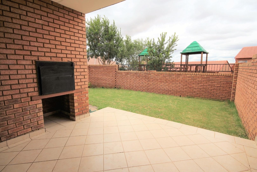 To Let 3 Bedroom Property for Rent in Hazeldean Gauteng