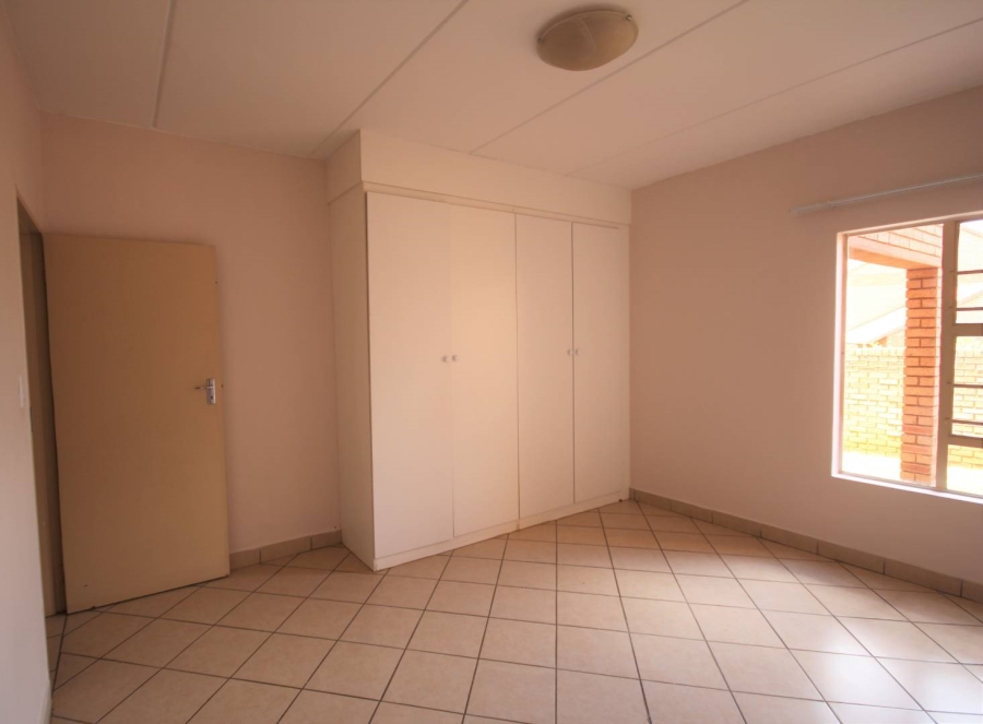 2 Bedroom Property for Sale in Hazeldean Gauteng