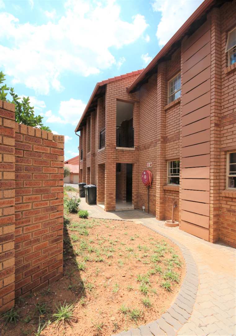 2 Bedroom Property for Sale in Hazeldean Gauteng