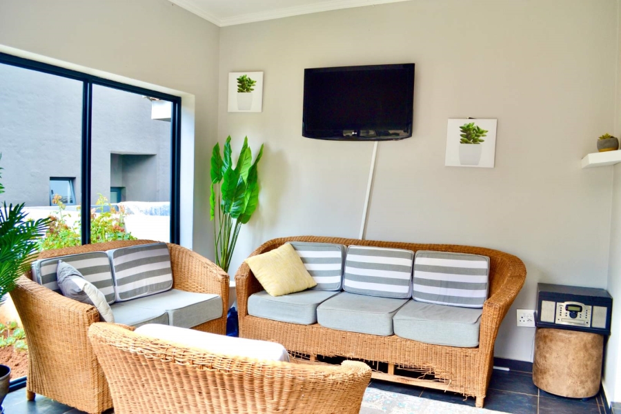 To Let 2 Bedroom Property for Rent in Olympus Gauteng