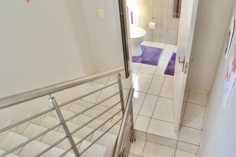 To Let 2 Bedroom Property for Rent in Olympus Gauteng