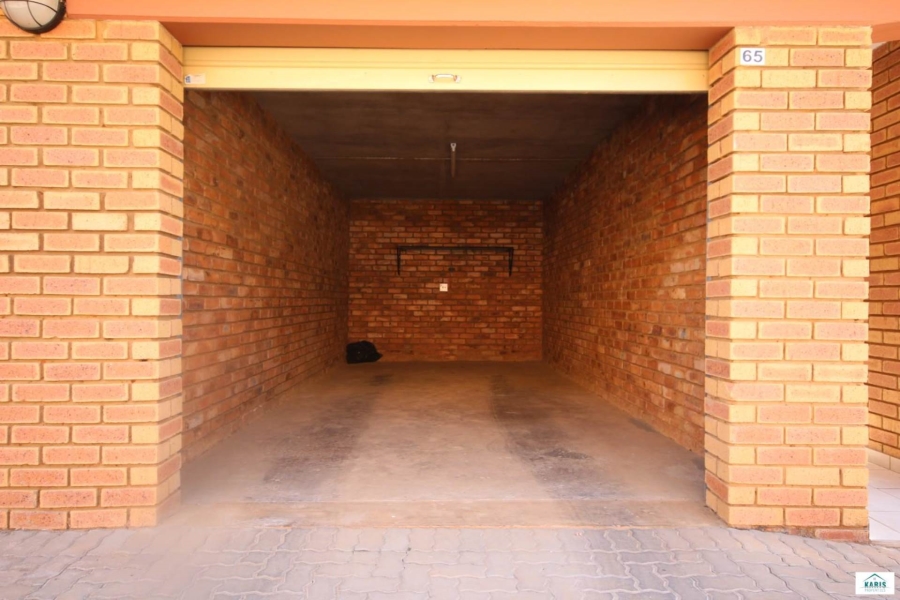2 Bedroom Property for Sale in Olympus Gauteng