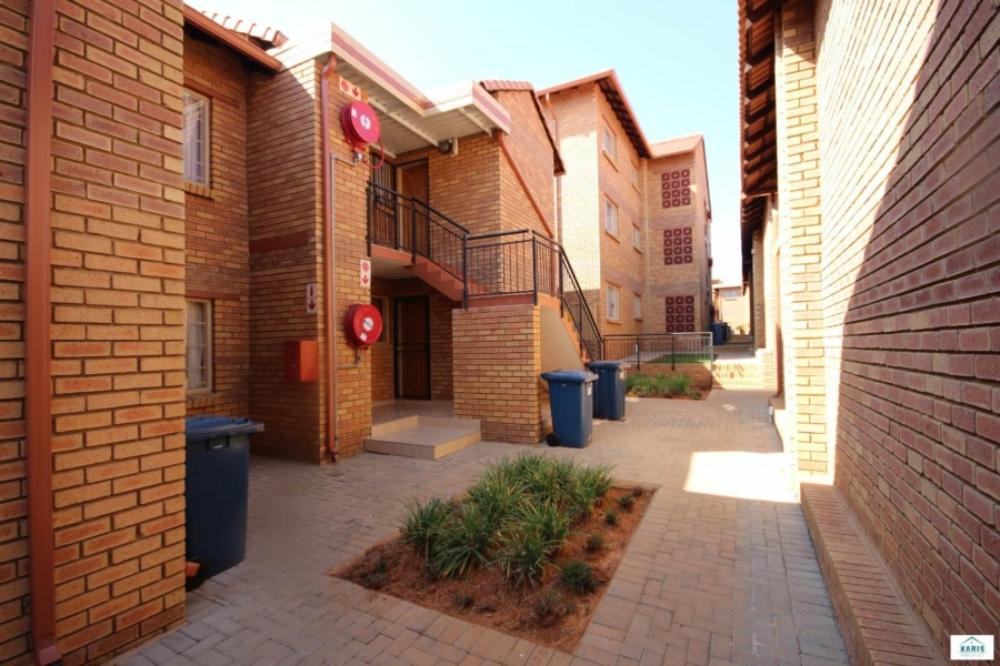 2 Bedroom Property for Sale in Olympus Gauteng