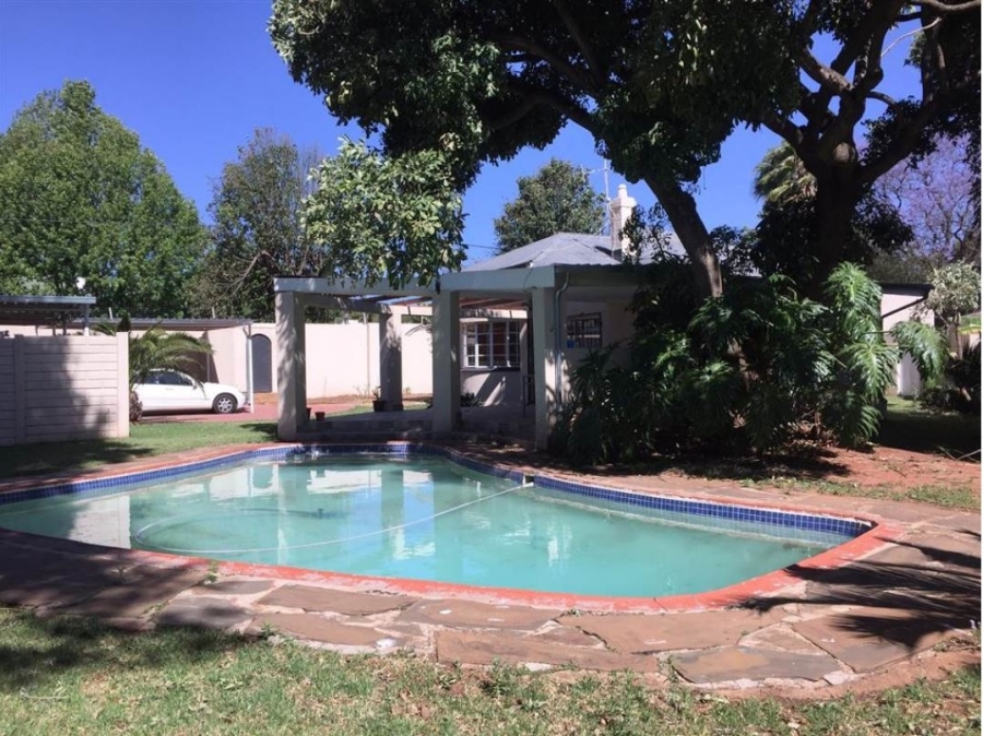 7 Bedroom Property for Sale in Rouxville Gauteng