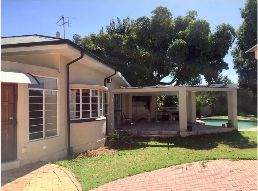 7 Bedroom Property for Sale in Rouxville Gauteng