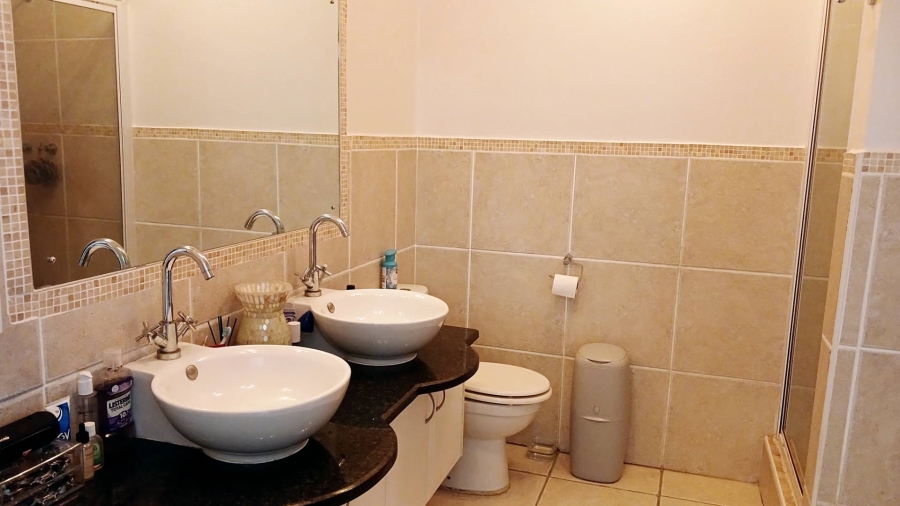 To Let 2 Bedroom Property for Rent in Morningside Gauteng