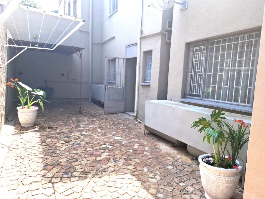 To Let 2 Bedroom Property for Rent in Mulbarton Gauteng