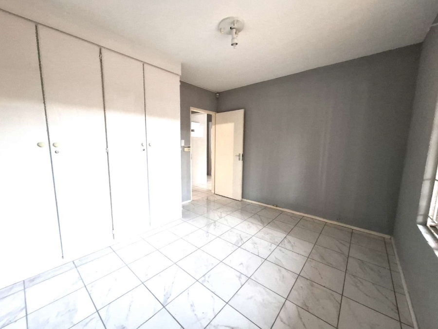 To Let 2 Bedroom Property for Rent in Mulbarton Gauteng
