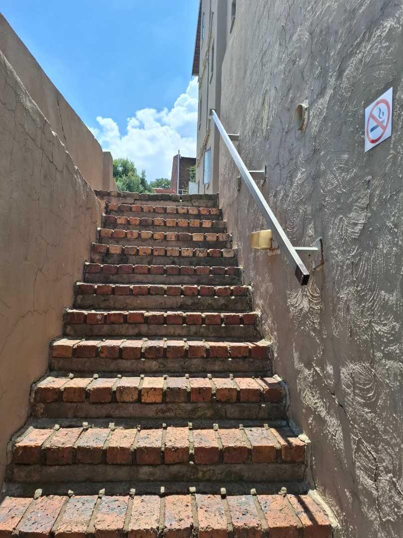 To Let 2 Bedroom Property for Rent in Mulbarton Gauteng