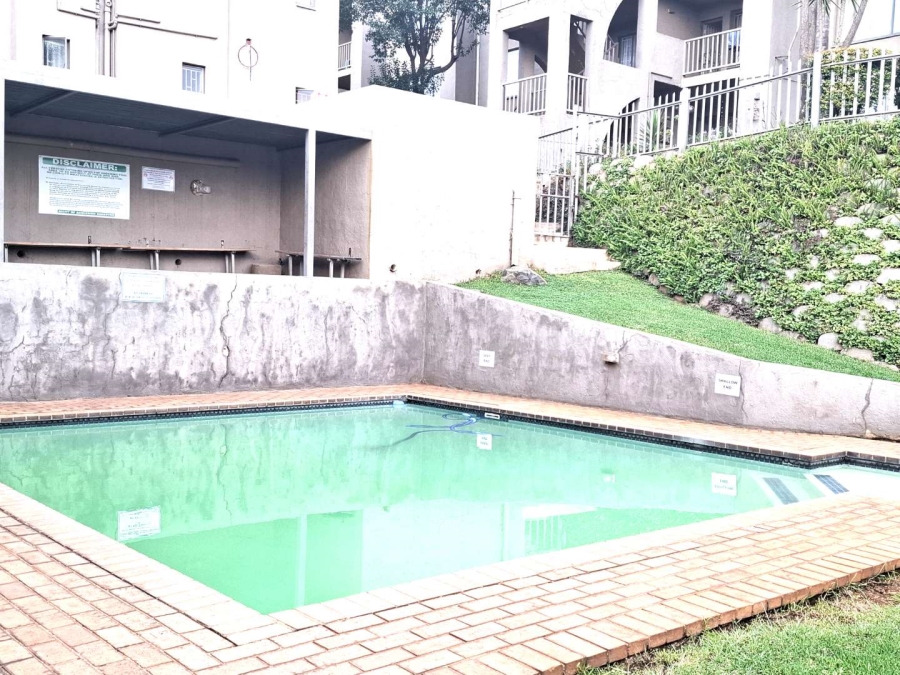 To Let 2 Bedroom Property for Rent in Mulbarton Gauteng