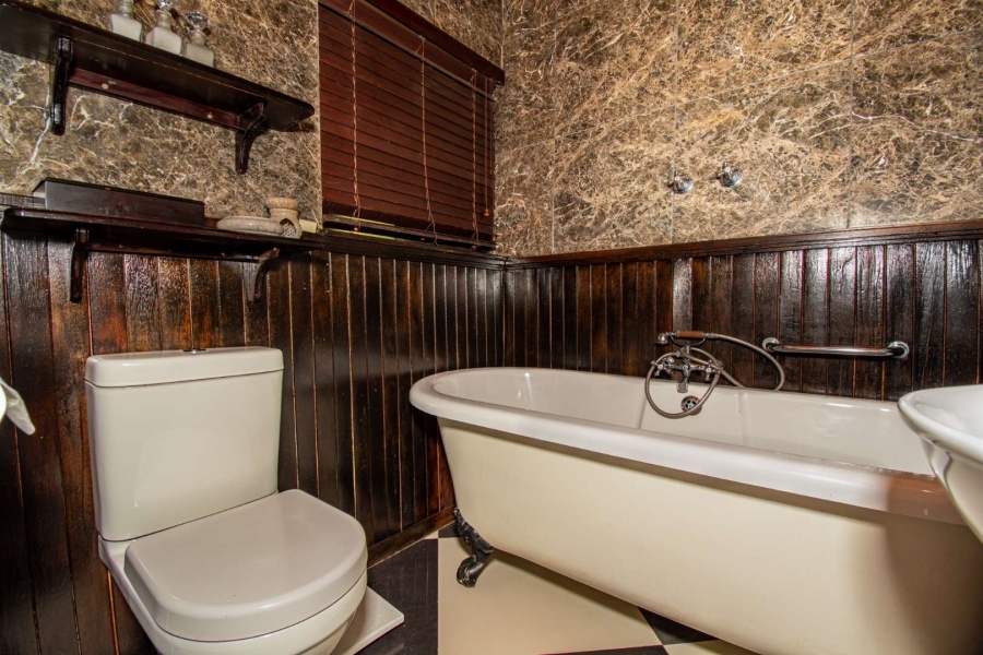 7 Bedroom Property for Sale in Muckleneuk Gauteng