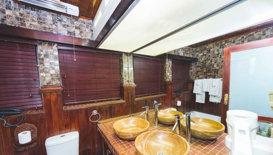 7 Bedroom Property for Sale in Muckleneuk Gauteng