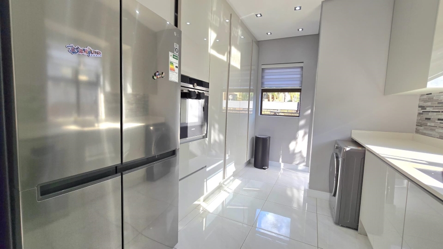 To Let 4 Bedroom Property for Rent in Meyersdal Gauteng