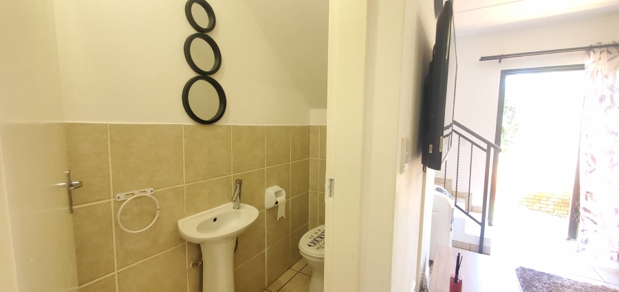 3 Bedroom Property for Sale in Wilgeheuwel Gauteng