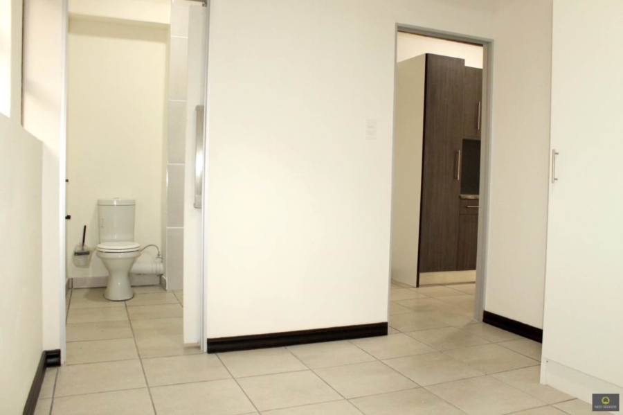 1 Bedroom Property for Sale in Moreleta Park Gauteng