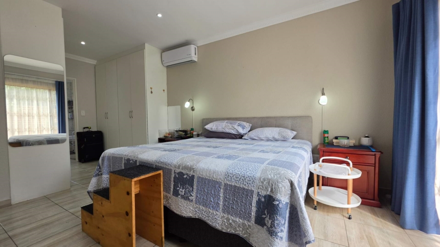 To Let 3 Bedroom Property for Rent in New Redruth Gauteng