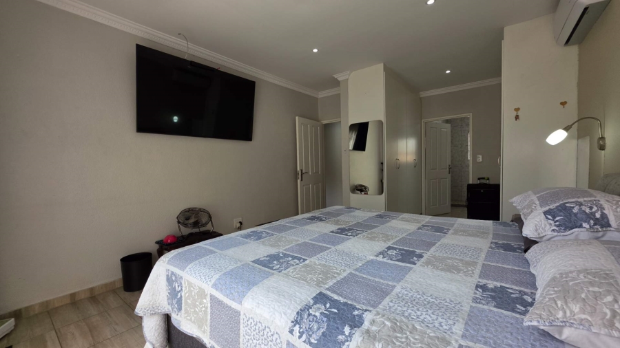 To Let 3 Bedroom Property for Rent in New Redruth Gauteng