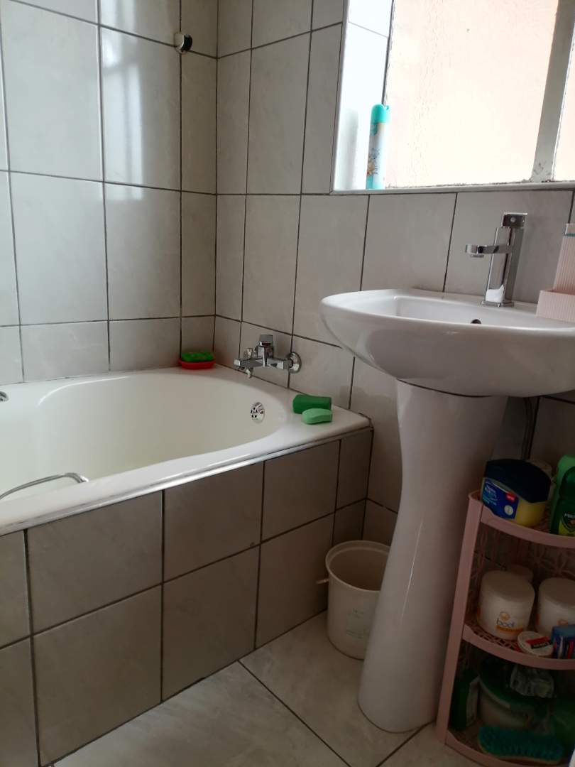 2 Bedroom Property for Sale in Springs Central Gauteng