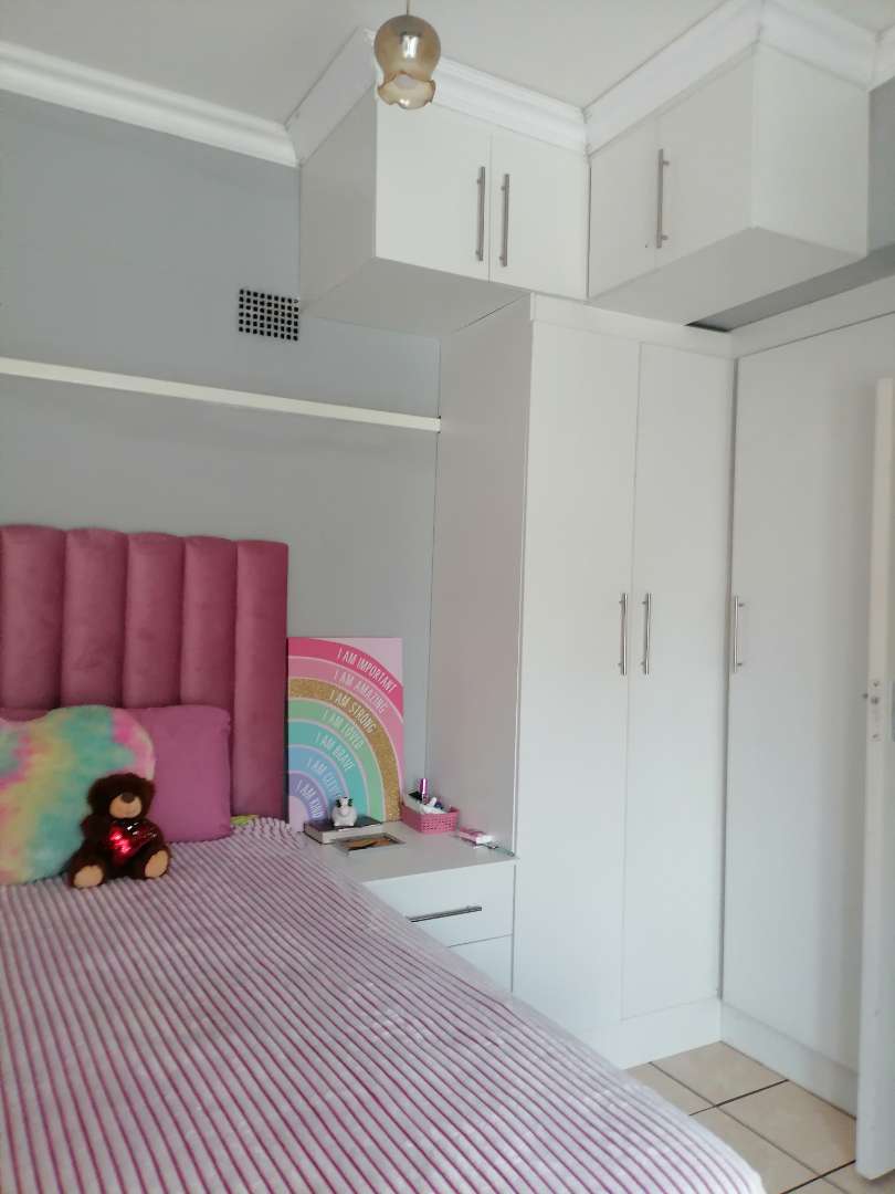 2 Bedroom Property for Sale in Springs Central Gauteng