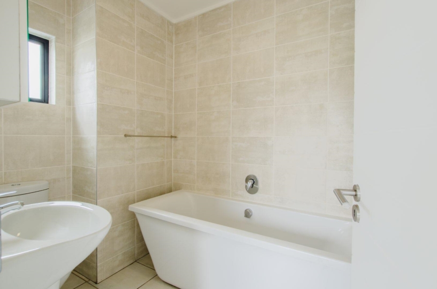 To Let 2 Bedroom Property for Rent in Linbro Park Gauteng