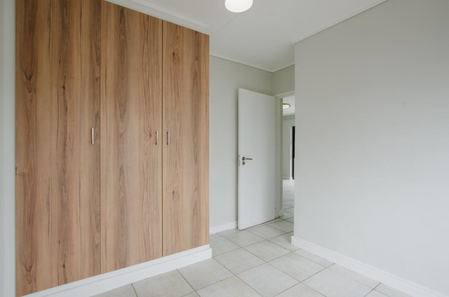 To Let 2 Bedroom Property for Rent in Linbro Park Gauteng