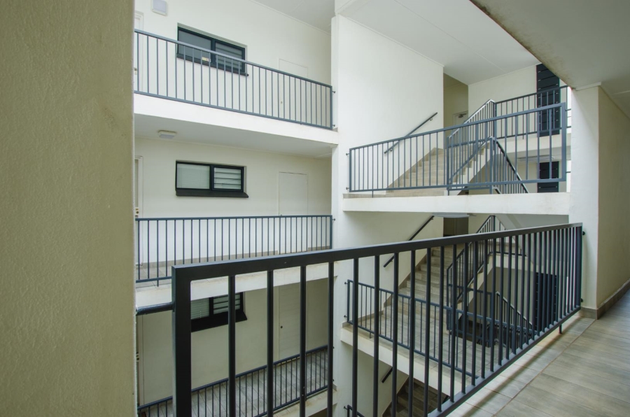 To Let 2 Bedroom Property for Rent in Linbro Park Gauteng