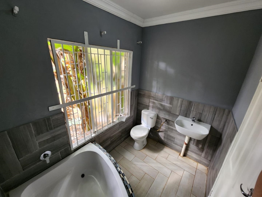 To Let 2 Bedroom Property for Rent in Rayton Gauteng