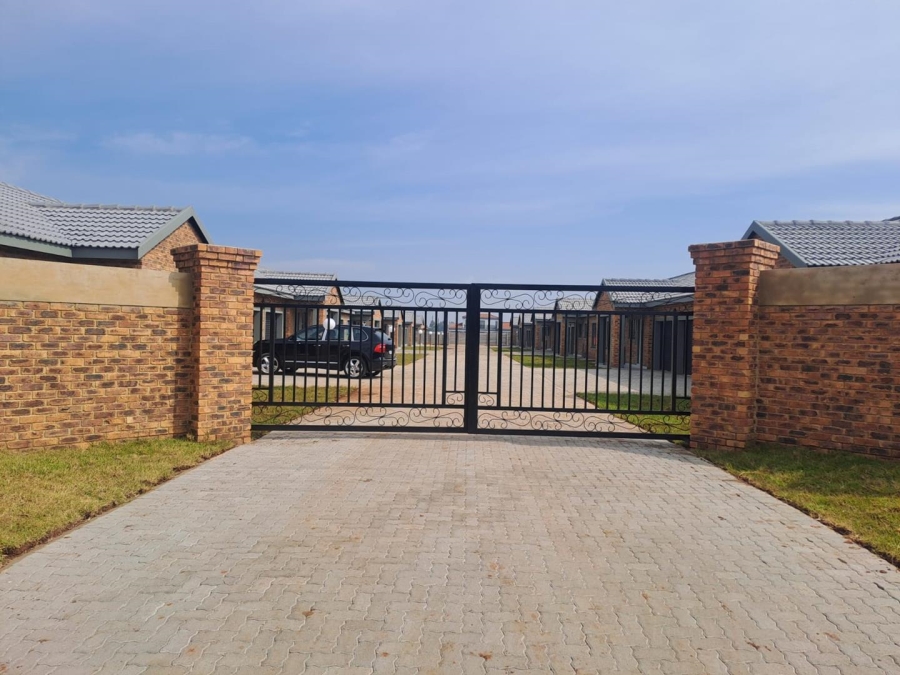 To Let 2 Bedroom Property for Rent in Riversdale Gauteng