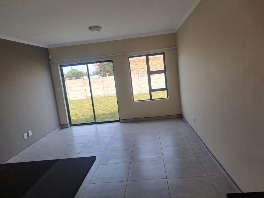 To Let 2 Bedroom Property for Rent in Riversdale Gauteng