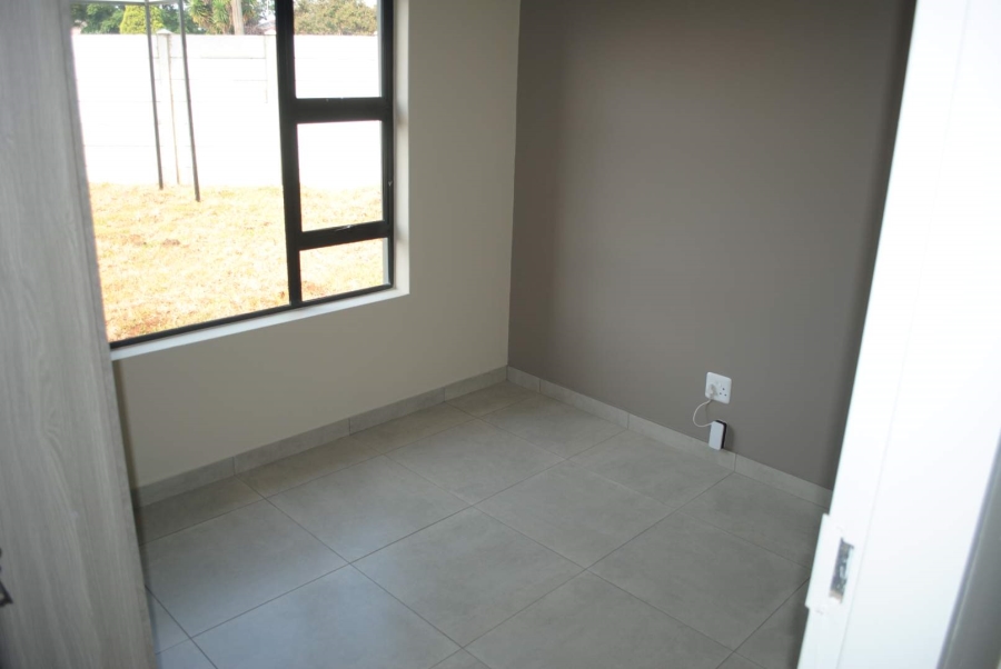 To Let 2 Bedroom Property for Rent in Riversdale Gauteng