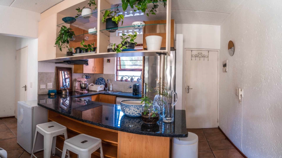 1 Bedroom Property for Sale in Sunninghill Gauteng