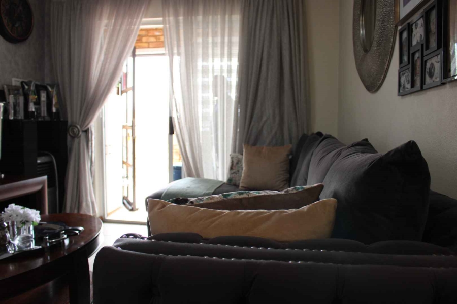 2 Bedroom Property for Sale in Elandspark Gauteng