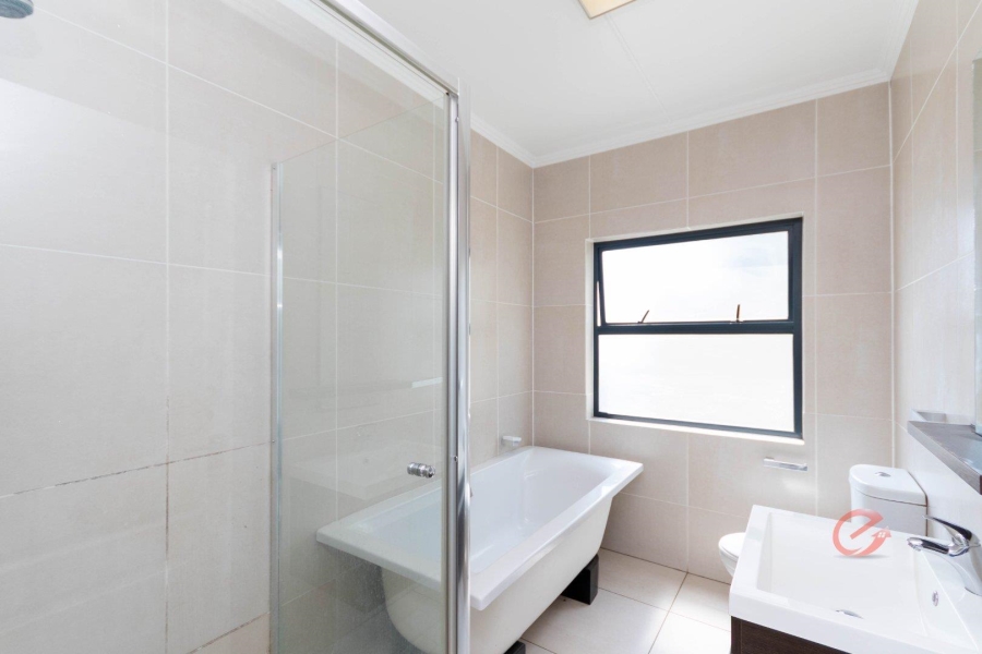 2 Bedroom Property for Sale in Fourways Gauteng