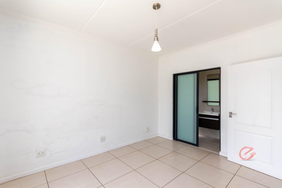 2 Bedroom Property for Sale in Fourways Gauteng