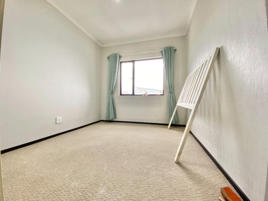 To Let 3 Bedroom Property for Rent in Broadacres Gauteng