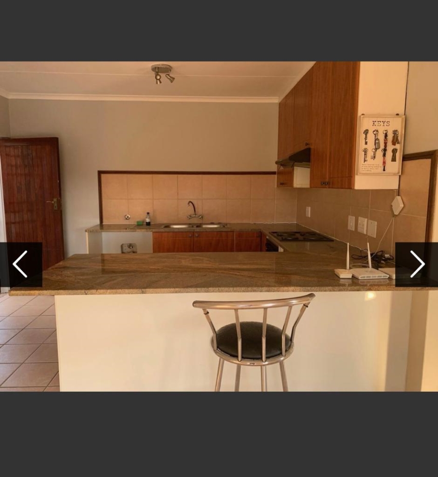 To Let 3 Bedroom Property for Rent in Crescent Wood Country Estate Gauteng