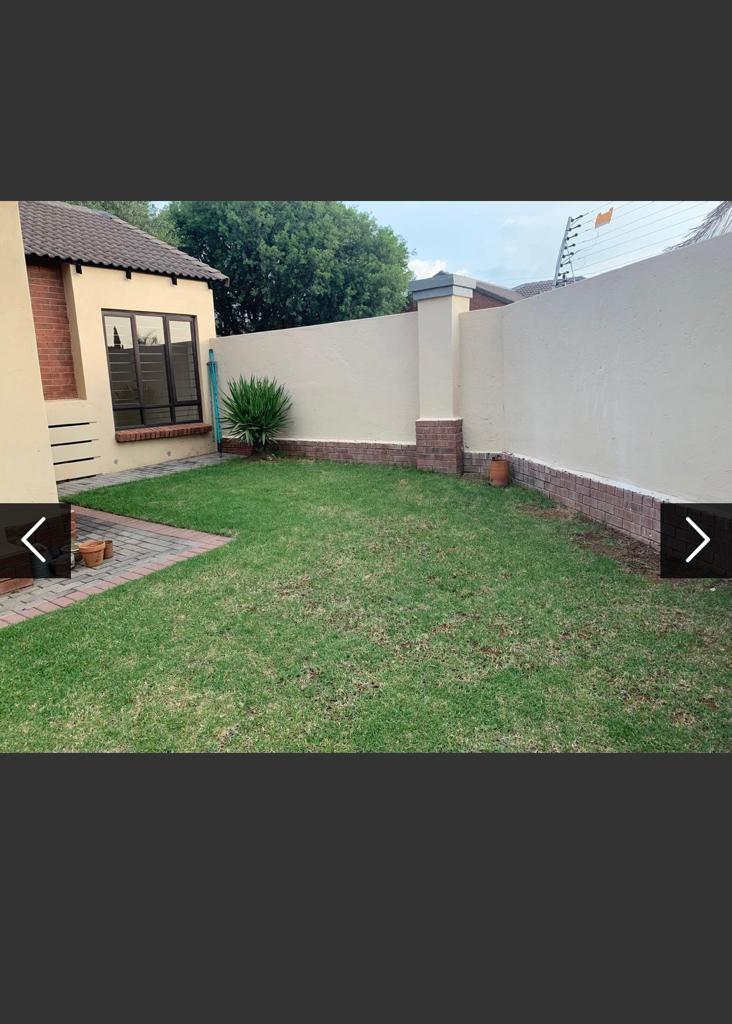 To Let 3 Bedroom Property for Rent in Crescent Wood Country Estate Gauteng