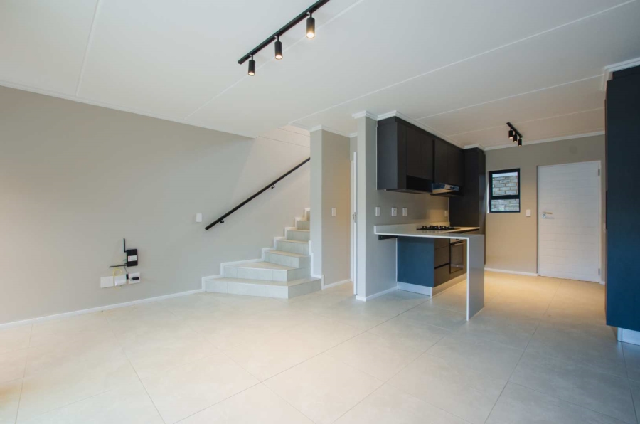 To Let 2 Bedroom Property for Rent in Bryanston Gauteng