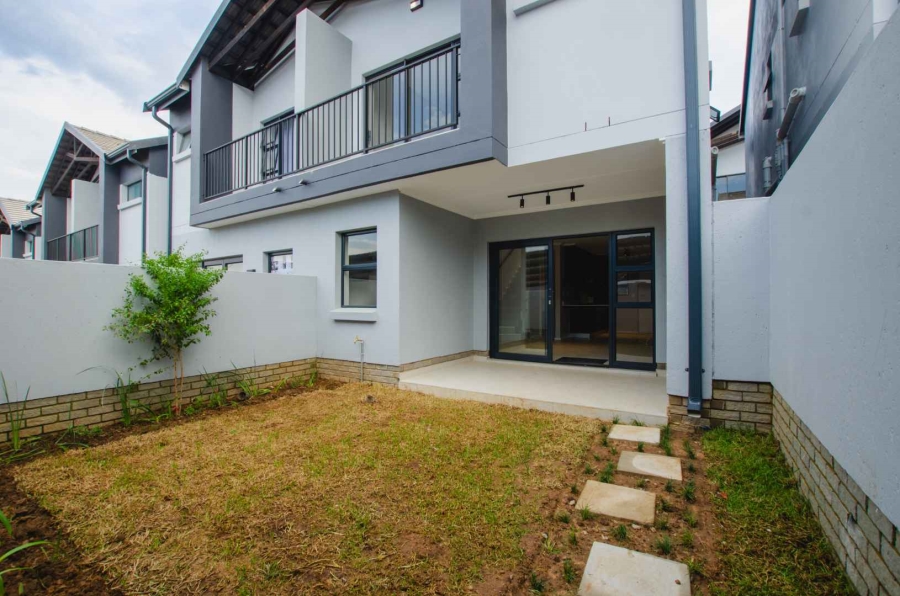 To Let 2 Bedroom Property for Rent in Bryanston Gauteng