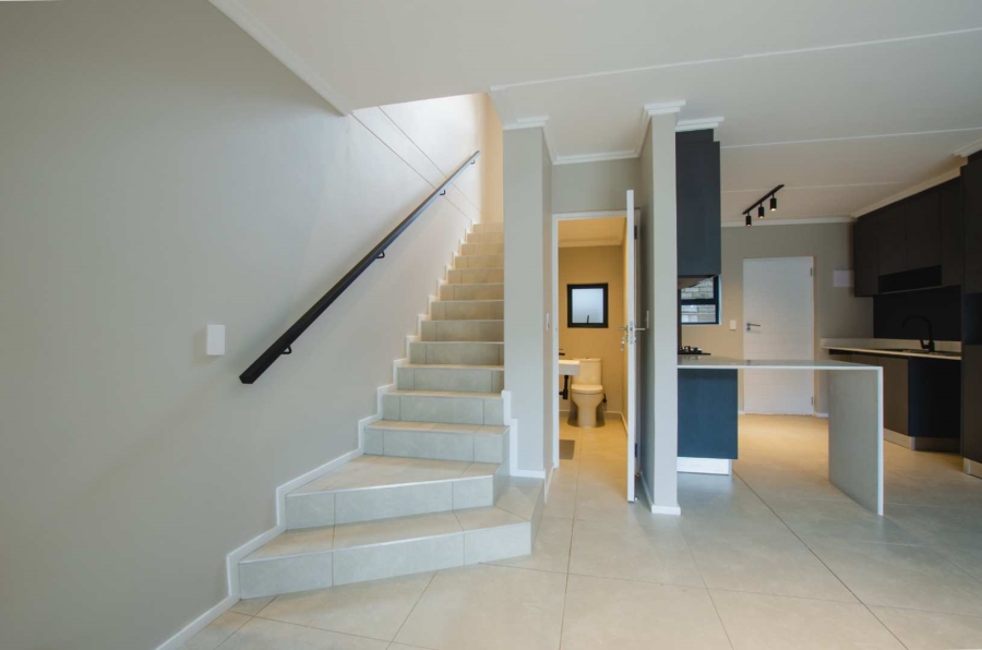 To Let 2 Bedroom Property for Rent in Bryanston Gauteng