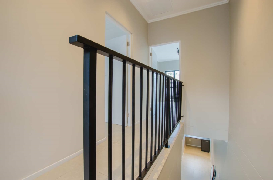 To Let 2 Bedroom Property for Rent in Bryanston Gauteng