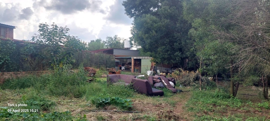 14 Bedroom Property for Sale in Mooiplaas Gauteng